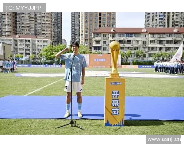 热爱与荣耀并存的足球明星们不负青春的追梦之旅